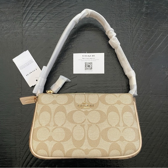 NWT Coach Nolita 19 Signature Wristlet / Shoulder Bag Purse - Picture 9 of 13